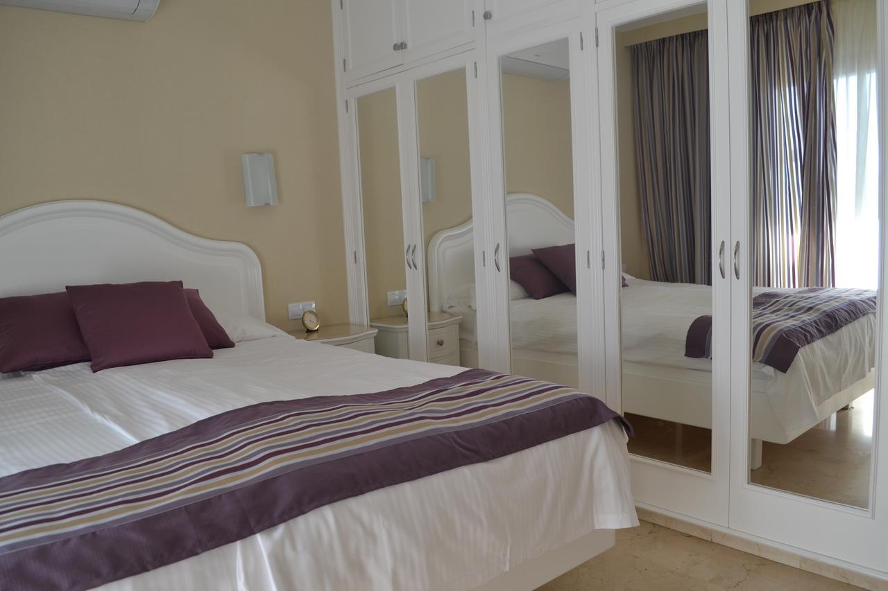 Club Excelsior Ii Apartament